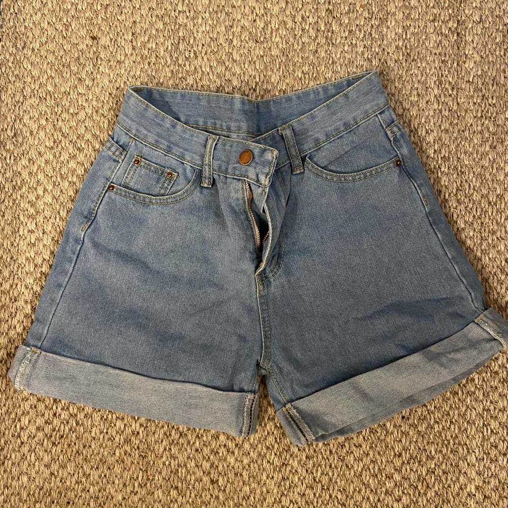 Highwaisted mom jeans